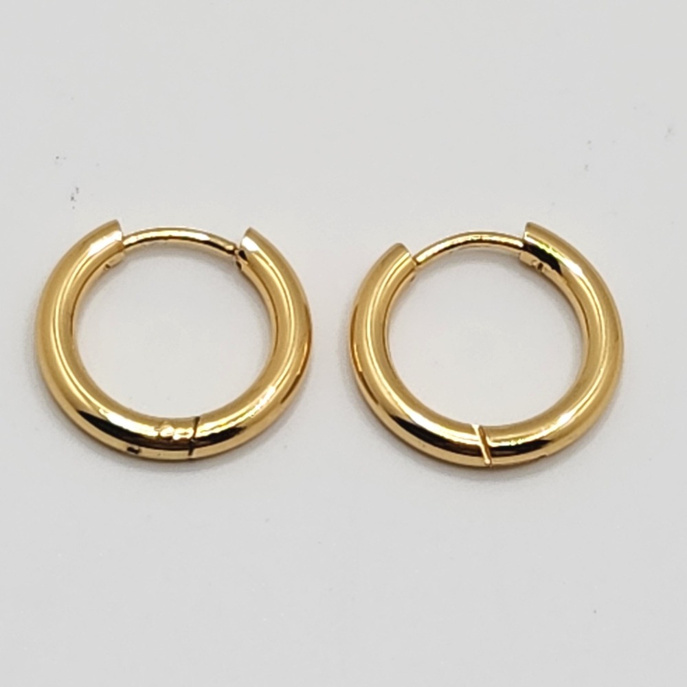 Dainty Gold Hoop Earrings Hypoallergenic Hinged Click Minimalist 15mm Clean Girl